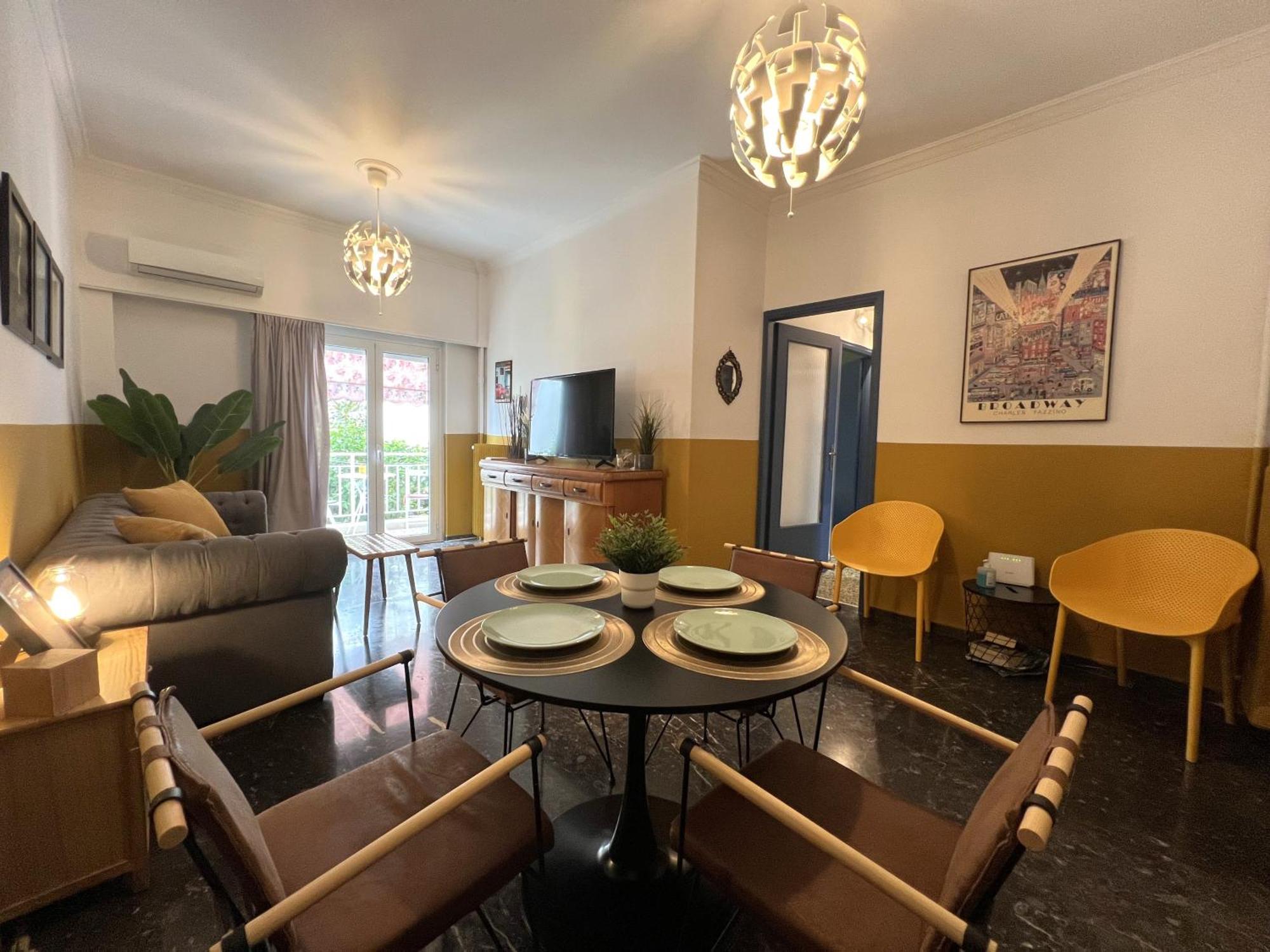 Athenian Vintage Style 2 Bdr Apartment Exteriör bild